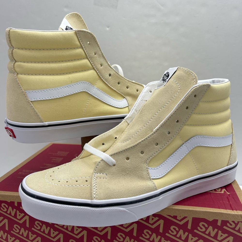 Vans Men’s Sk8-Hi
Vanilla Custard/True White
VN0A38GEVKV Sneakers - Picture 11 of 16